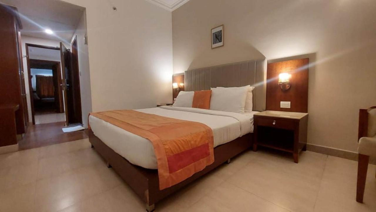 Cochin Palace Kochi Exterior foto